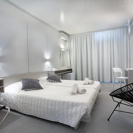 Hippocampus Hotel 3*