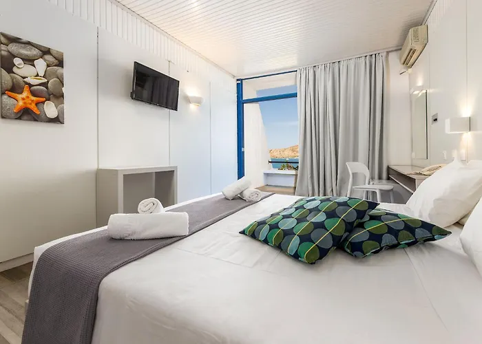 Отель Hippocampus Науса