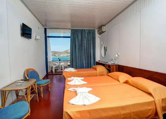 Hippocampus Отель Науса