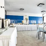 Hippocampus Hotel Nausa