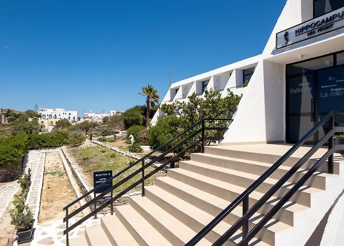 Hippocampus 3* Naousa (Paros)